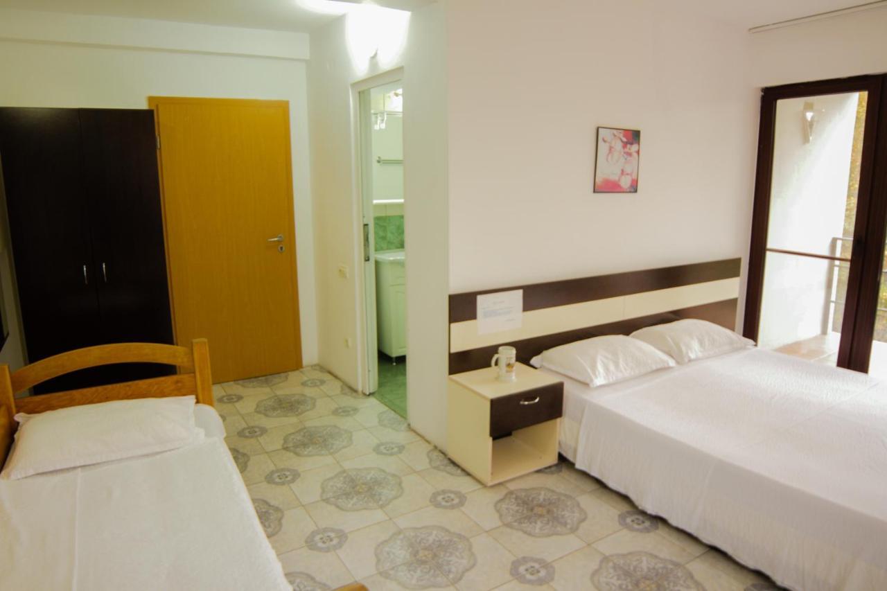 Casa Dana Hotel เอโฟริเอนอร์ด ภายนอก รูปภาพ