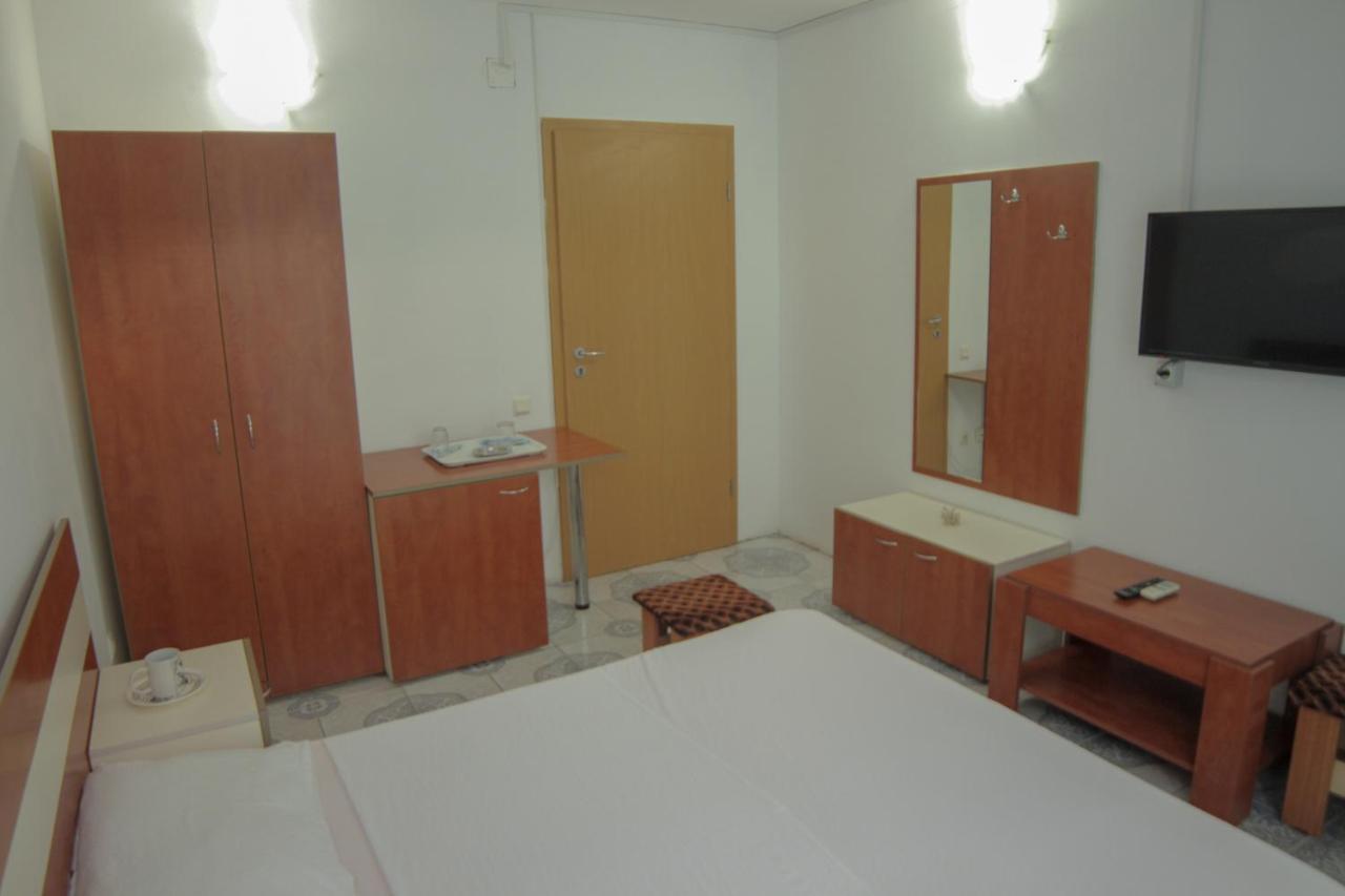 Casa Dana Hotel เอโฟริเอนอร์ด ภายนอก รูปภาพ