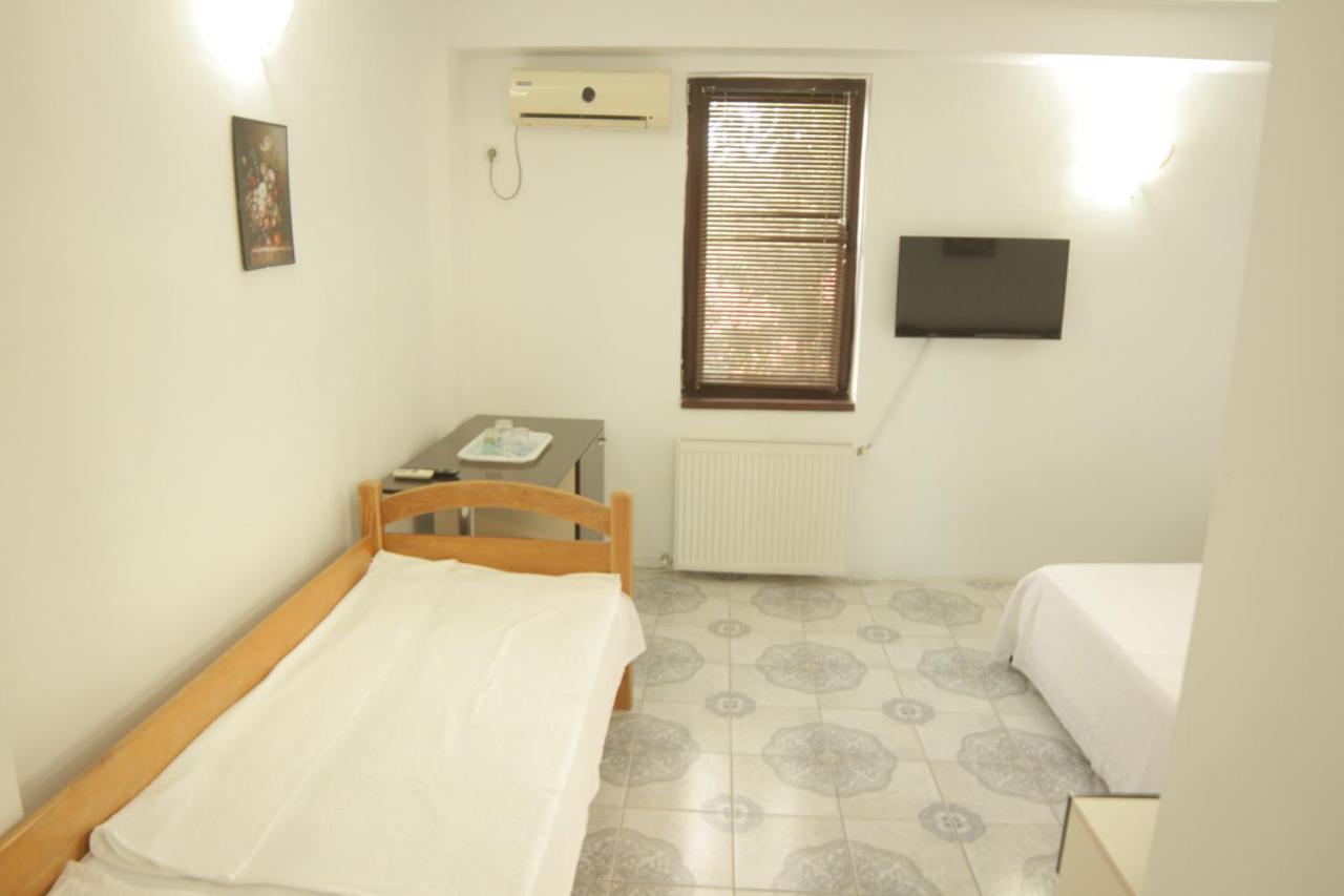 Casa Dana Hotel เอโฟริเอนอร์ด ภายนอก รูปภาพ