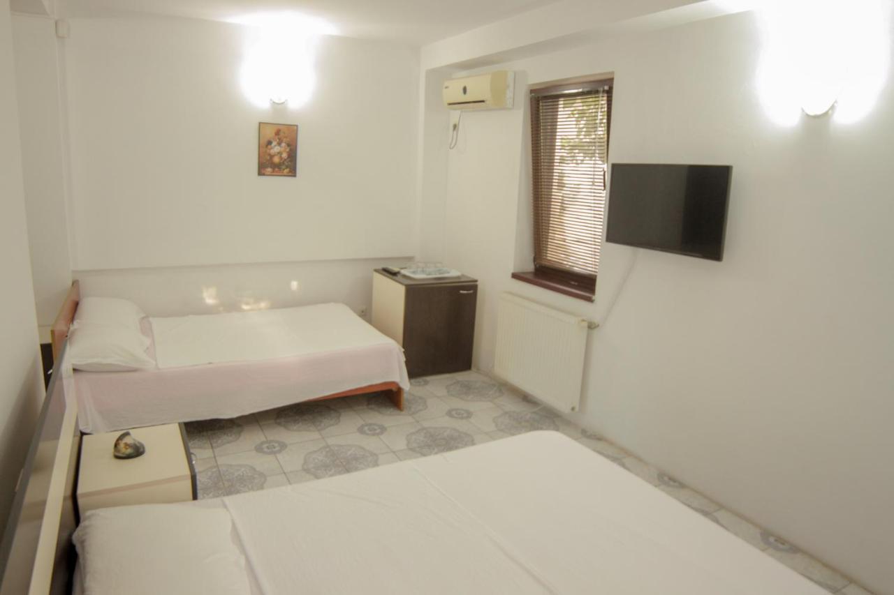 Casa Dana Hotel เอโฟริเอนอร์ด ภายนอก รูปภาพ