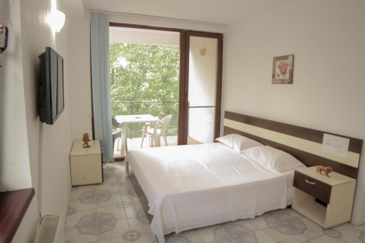 Casa Dana Hotel เอโฟริเอนอร์ด ภายนอก รูปภาพ